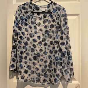 Liz Claiborne Black and Blue Patterned Blouse